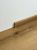Soklová lišta SPC RIGID Golden 2m - KD 208 (1)